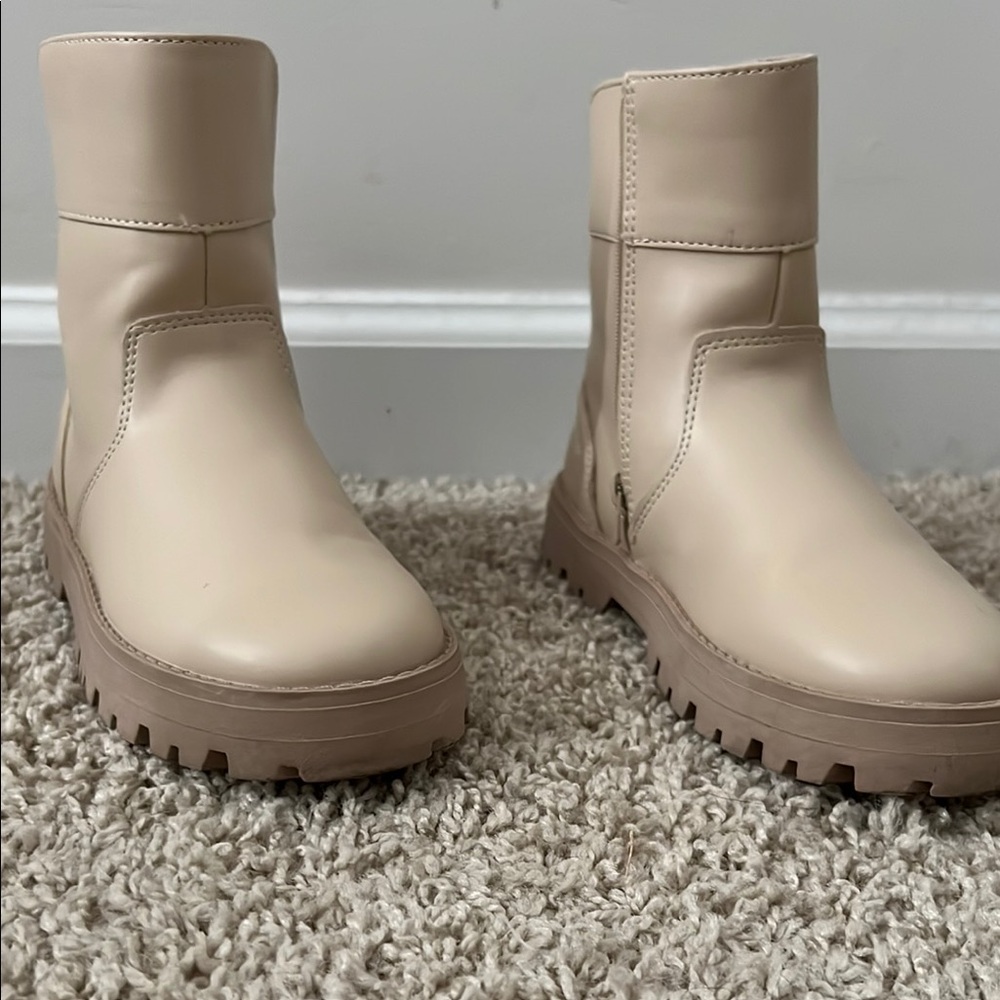 Zara Cream Ankle Boots with Rugged Soles